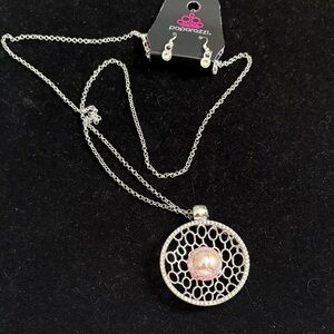 Paparazzi Silver Necklace with Pink Accent